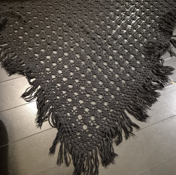 Handmade Knit Scarf - Picture 7 of 8